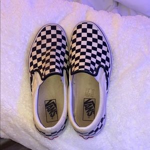black and white checkered vans
